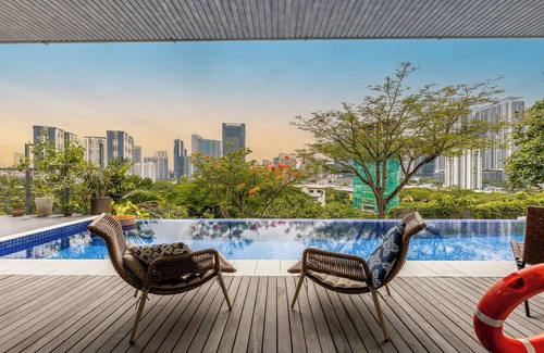 Kampung Haji Abdullah Hukum Villa | 38Pax Flame of the Forest Retreat Villa KL by Verano