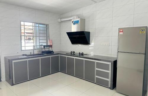 Kuala Kurau House | 390 Kurau