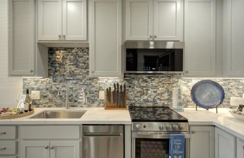 Pacific Grove Apartment | 3957 Lighthouse Landing Duplex