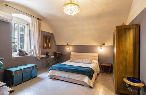Municipio 2 House | 3976 Il Feudo - Suite White by BarbarHouse