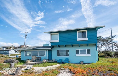 Pacific Grove House | 3976 Mirka's Beach House, Oceanfront Near Asilomar