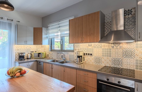 Xiro Chorio Villa | 3A's 3 bedroom luxury villa near Rethymno & all amenities