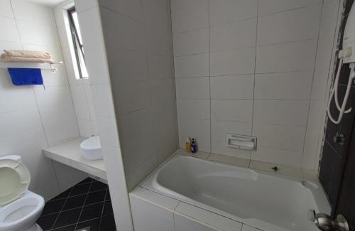 Lumut Apartment | 3B2BR Marina Height Family Room Sea View Room