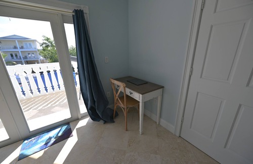 Twin Lakes House | 3Bd 3 baths 75 dock. Bay & Ocean access, Walking distance to John Penney camp