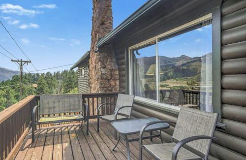 Cascade-Chipita Park House | 3BD Cowboy Cabin Pikes Peak Mountain Log Cabin