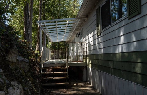 Garden Bay House | 3BD family home in Garden Bay!