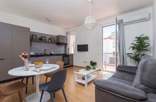 El Parc i la Llacuna del Poblenou Apartment | 3BD for Families in Poblenou next to the beach!