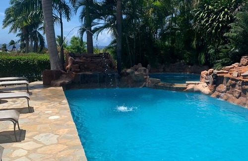 Urbanizacion Tavarez Villa | 3BD guest-friendly villa near everything, private garden&pool, sports courts