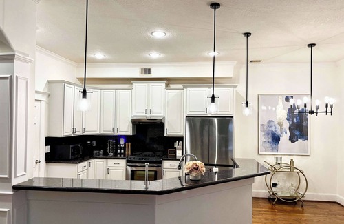 Greater Heights House | 3BD Houston Heights Hideaway with Outdoor Paradise