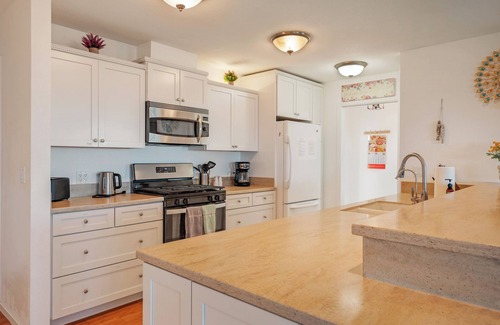 Bodega Bay House | 3bd2.5ba Ocean/Mountain View Single Level Spacious House sleeps 8