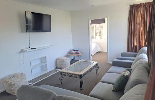 Richmond House | 3bdrm plus Sleepot Home,
