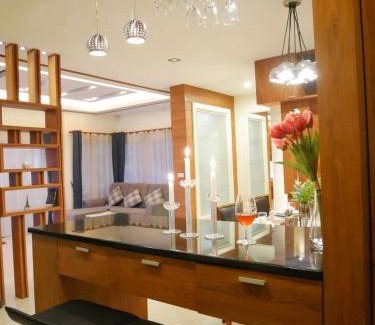 Pa Bong Resort | #3Bed #4Bath Close to Unity School and Airport