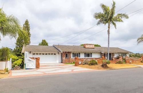 Olde Carlsbad House | 3Bed Single Level Home