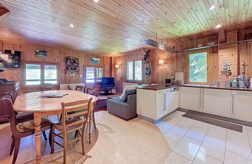 Montriond Ski Chalet | 3BEDROOMS-APARTMENT-PEOPLE-WIFI-MONTRIOND-CHEBOURINS