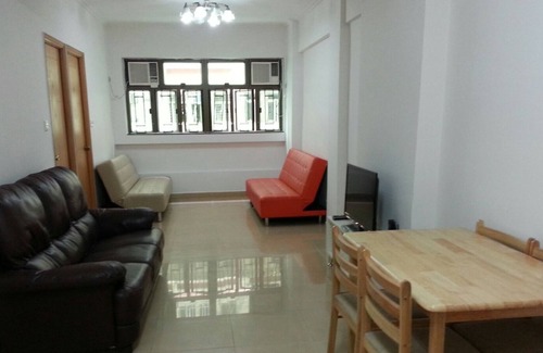 Ferry Point Apartment | 3BR + 1Bath+ 2Toilets 8-10pp Austin