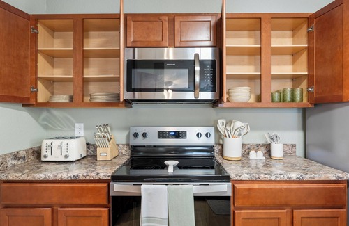 Austin House | 3BR 2BA Pet-Friendly + Family Ready - Near LRAFB, Highspeed WiFi