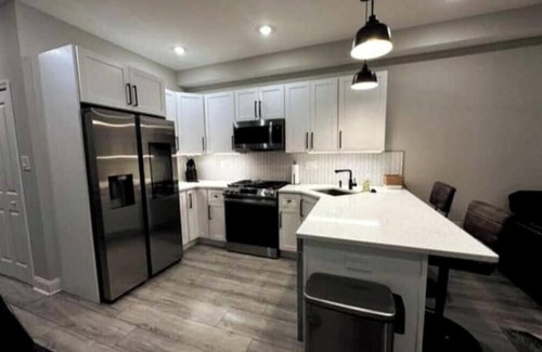Philadelphia House | 3BR/3Bath Bi-Level Apt near CHOP
