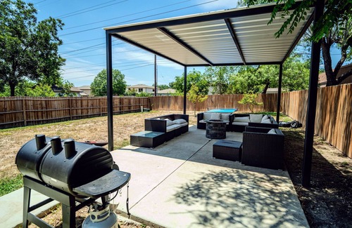 West San Antonio House | 3BR/4 Beds - Near Lackland, Sea World, & Downtown San Antonio