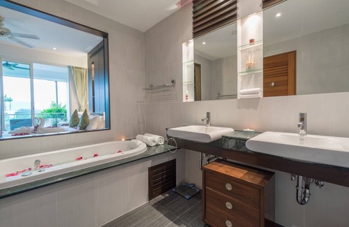 Choeng Thale Apartment | 3BR apartment near beautiful layan beach