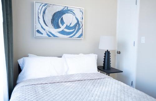Central Park North Apartment | 3BR apt two blocks to Central Park elevator, laundry, virtual doorman