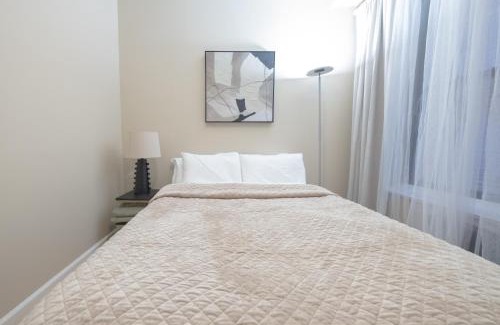 Central Park North Apartment | 3BR apt two blocks to Central Park elevator, laundry, virtual doorman