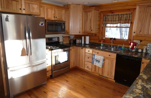 Boynton House | 3BR cabin in the woods near Deep Creek and WISP Resort areas
