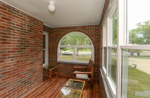 Independence House | 3BR Cozy Weekend at the Pleasant Brick House