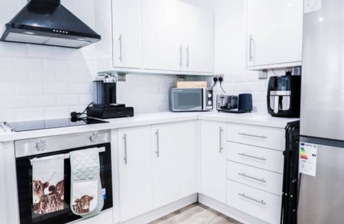Colyers House | 3BR Family Retreat with Free Parking Bexleyheath