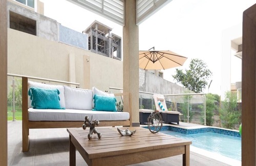 Whitehouse Villa | 3BR in a Country Club Estate w/Private Pool-V99