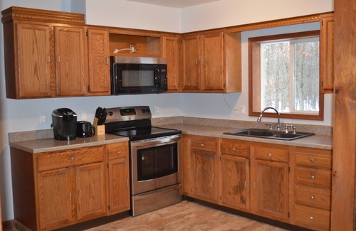 Jim Thorpe House | 3BR in Jim Thorpe w/Huge Backyard and Game Room