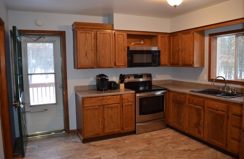 Jim Thorpe House | 3BR in Jim Thorpe w/Huge Backyard and Game Room