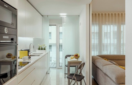 Sao Domingos de Benfica Apartment | 3BR Luxury w/Pool in Benfica