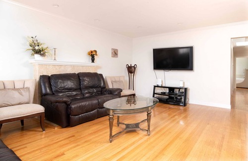 West Menlo Park House | 3BR Near Stanford, Bonus Room, No Cleaning Fee