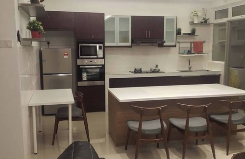 Presint 15 Apartment | 3BR Palm Armada Residence. Free Parking and Netflix