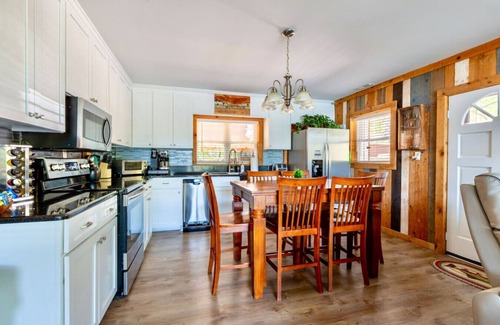 Sherrills Ford House | 3BR-Quiet Cove-Private Slip/Boat Ramp-Pet-Friendly