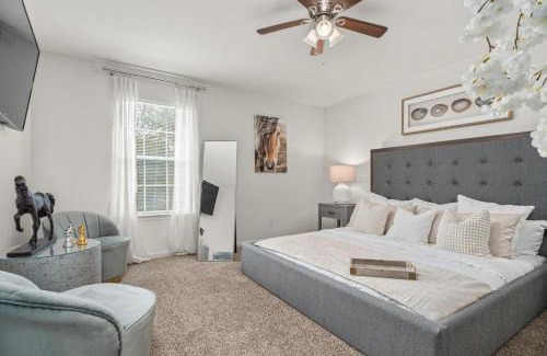San Antonio House | 3BR Retreat Near Lackland AFB and SeaWorld