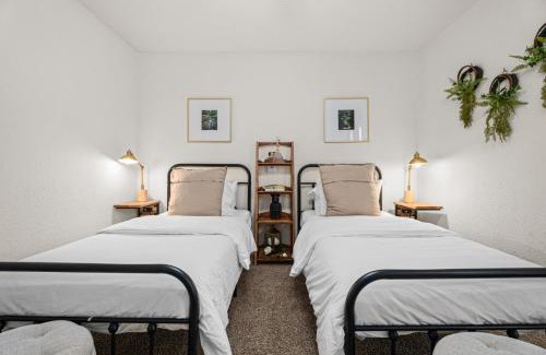 San Antonio House | 3BR Retreat Near Lackland AFB and SeaWorld