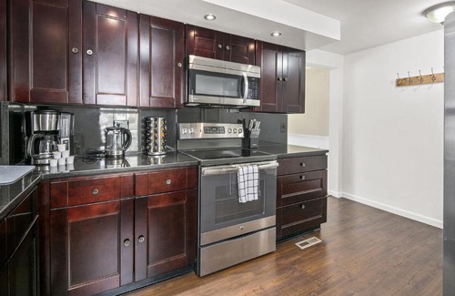 Countryside House | 3BR TH 40 Mins from DC, Pets OK, Fenced Yard