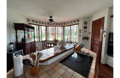 Cerro Gordo Villa | 3BR Villa Coco at Lakeside Villas