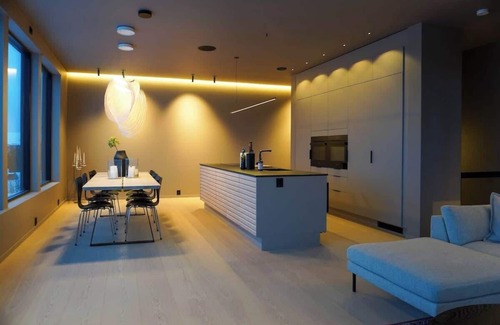Tromso House | 3BR Villa Stunning View