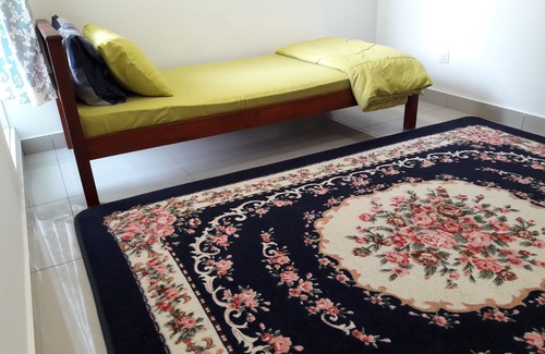 Presint 15 Condo | 3BR2B Homestay with pool view, 2 Free parking,Free Gym Access