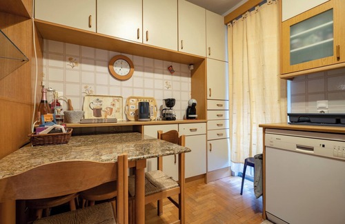 Papagou-Holargos Apartment | 3BRM Flat in Chalandri - Near Metro by ΜΡS