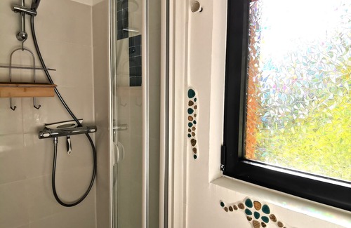 Salasc Apartment | 3km from the Salagou lake, charming 30m2 studio + garden with view of the red rocks
