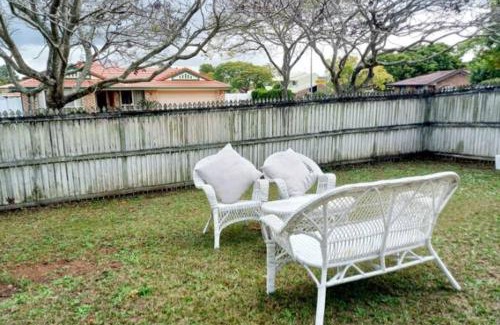 Runcorn House | 3mins walk to shopping centre city bus airport train station