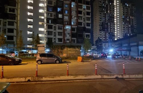 Putrajaya Apartment | 3R2B Entire Apartment Air-Conditioned by WNZ Home Putrajaya for Islamic Guests Only