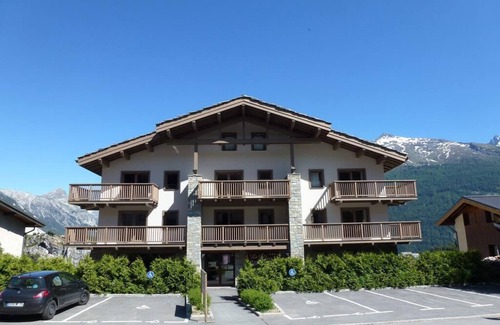 Aussois Apartment | 3rd floor, view open, balcony, tv, ski locker, 50m², Aussois