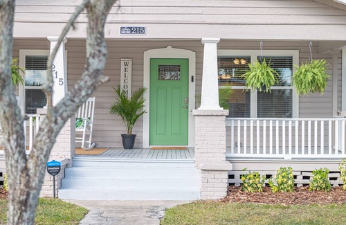 Dixieland House | 3x Properties - Sleeps 14 & Pet Friendly Estate