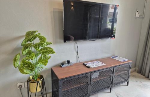 Si Rusa Apartment | 4-10 pax Door step to swimming pool & beach walk