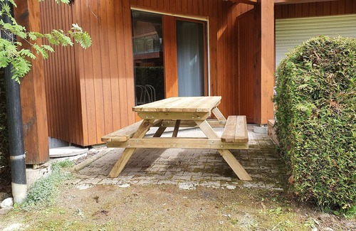 Les Contamines-Montjoie Apartment | 4 - 6 person apartment at the foot of the cable car
