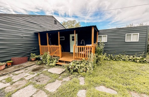 West Newton House | 4 bd/10 min to downtown W/D